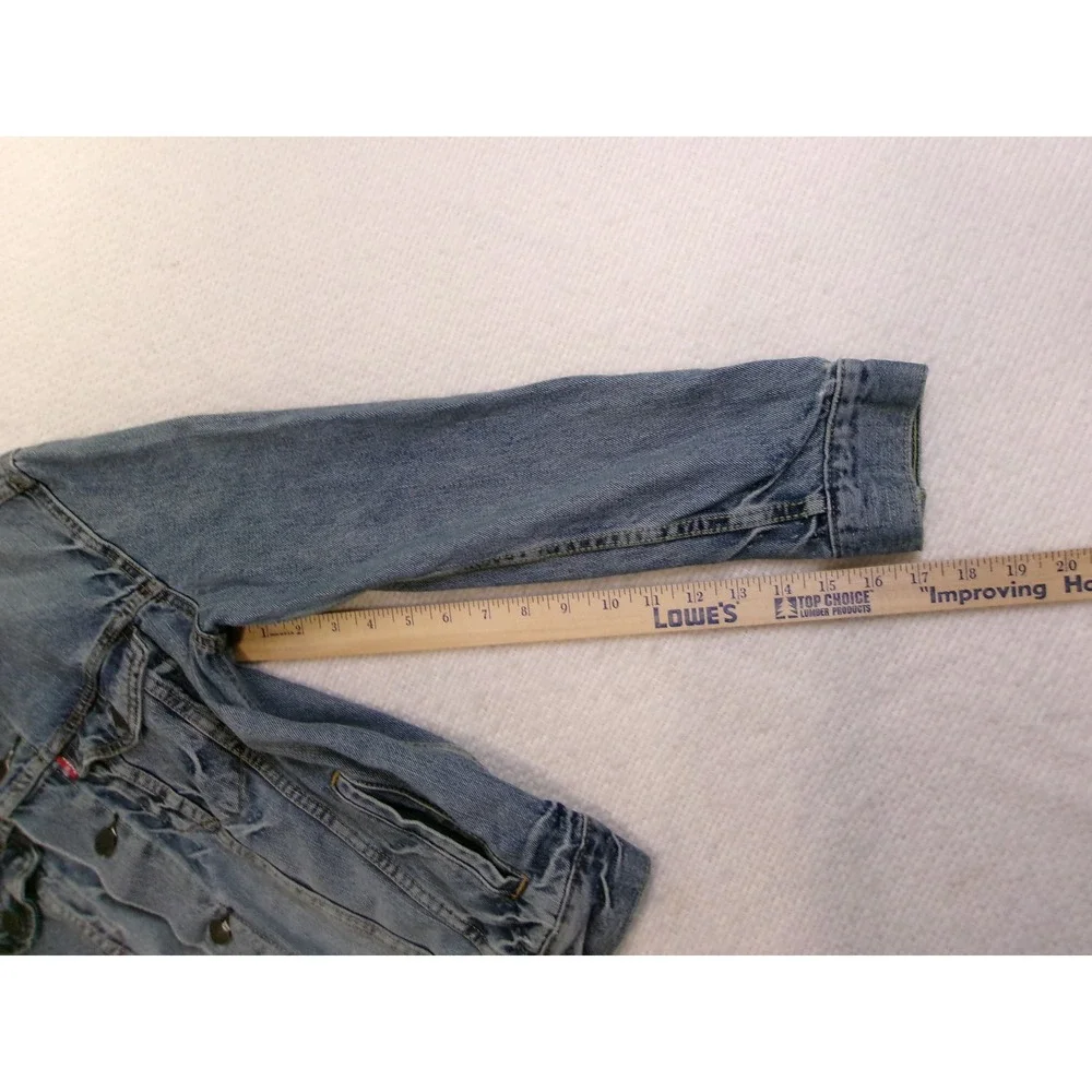NWT Levi's Mens S Denim Trucker Jacket Blue Light‎ Wash Button Up